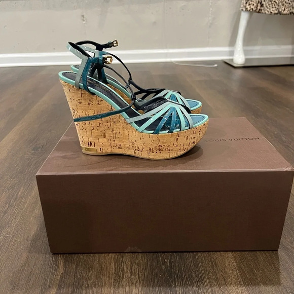 Authentic luxury LOUIS VUITTON wages - Picture 7 of 8